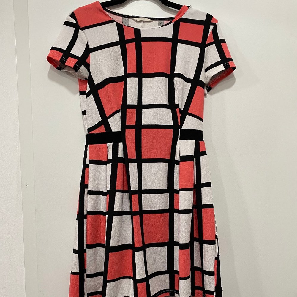 Cute pink and white windowpane/geometric dress by NET Collection, EUC, Size M